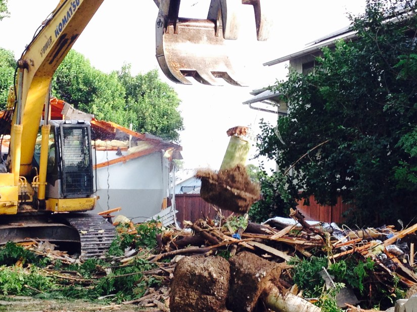 Blue wall exposed. Support flies thru the air.